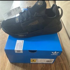 Size 6 - Adidas NMD R1 V2 Black Brand New
